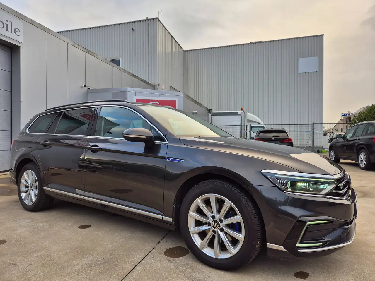 Volkswagen Passat GTE 1.4 TSI // PHEV HYBRID // DSG ! — photo 1 of 15