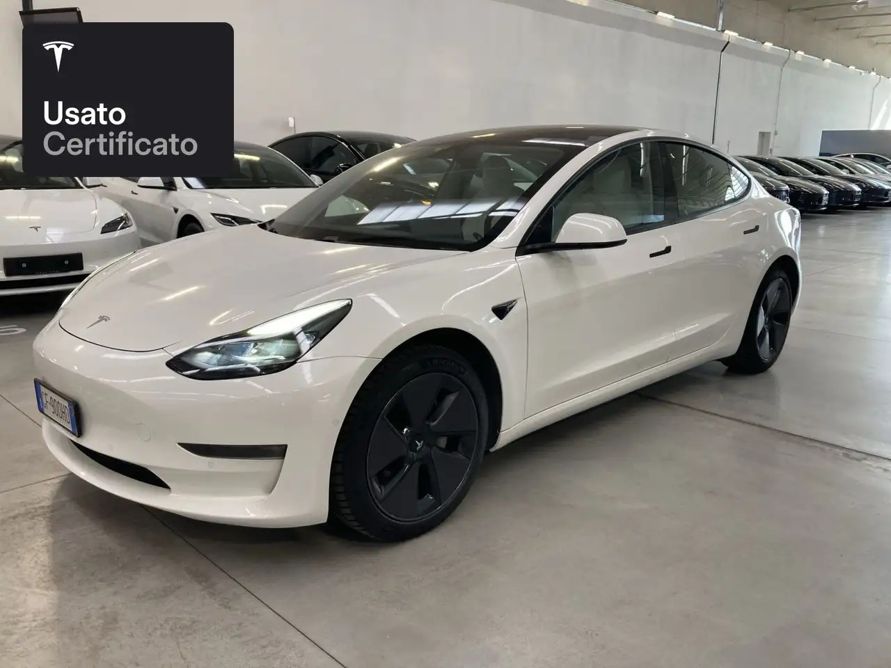 2021 Tesla Model 3 Long Range AWD, photograph 4