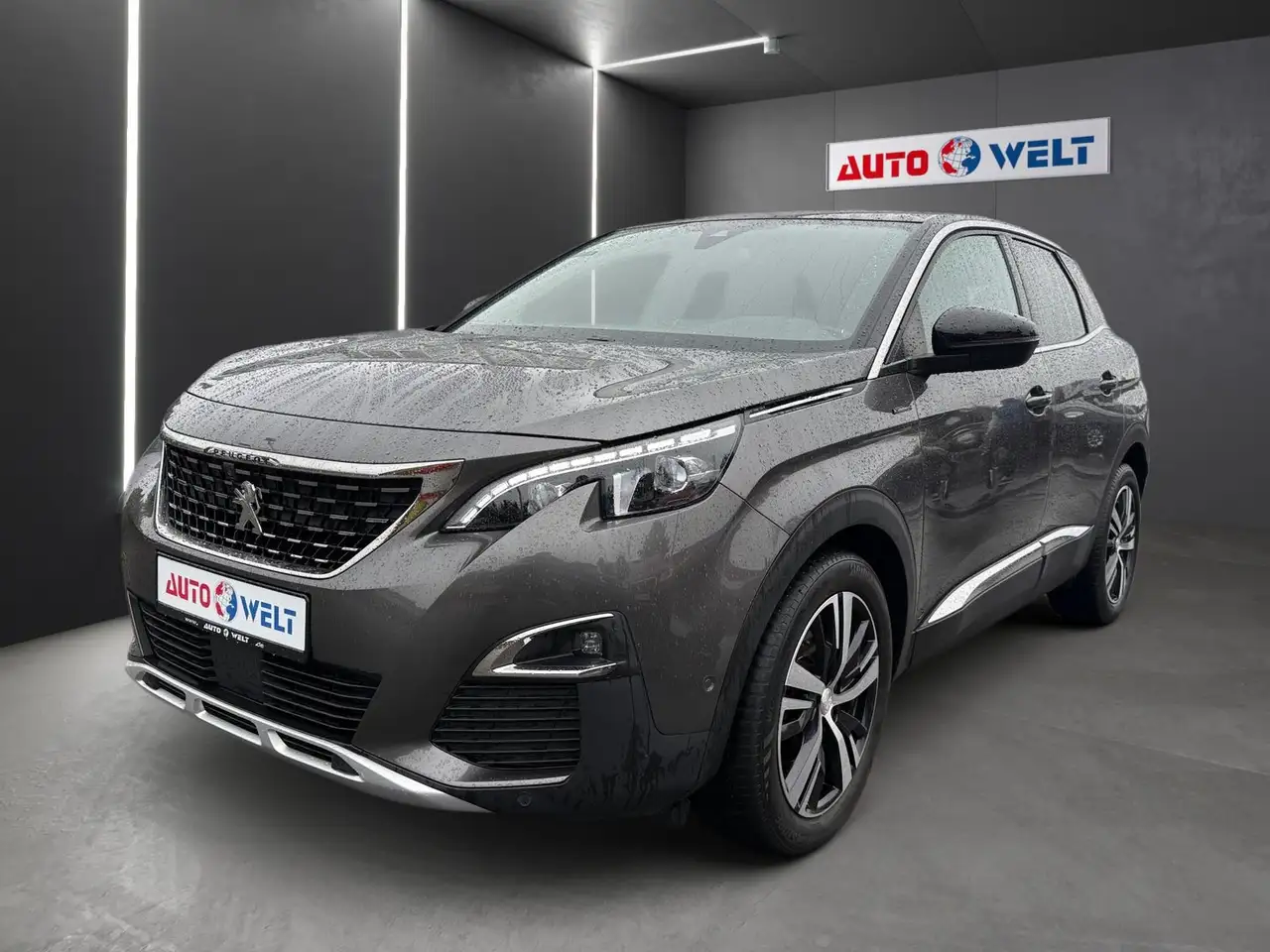 Peugeot 3008 1.2 12V Allure GT Line — photo 1 of 27