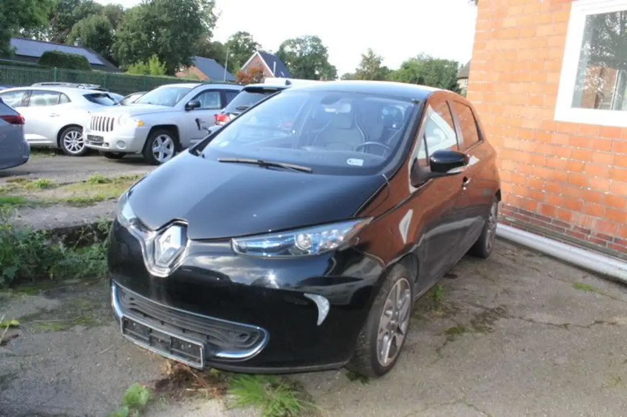 Renault ZOE Zoe Intens + AHK — photo 1 of 11