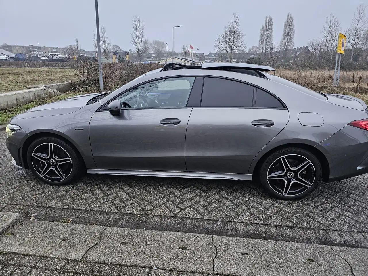 Mercedes-Benz CLA 250 e 8G-DCT AMG Line CLA 250e AMG LIMITED | PANO | — photo 1 of 12