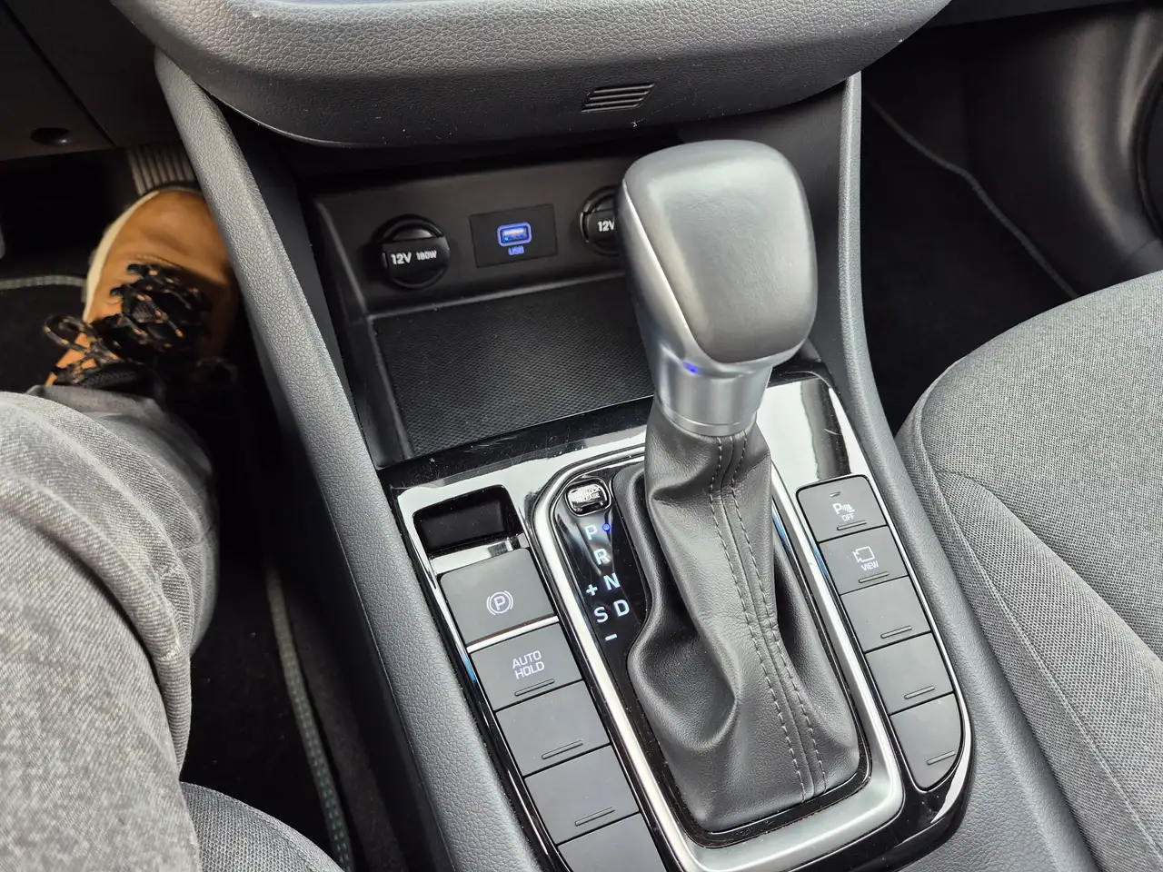 2022 Hyundai IONIQ 1.6 GDi HEV // HYBRID // 2022 !!, photograph 11