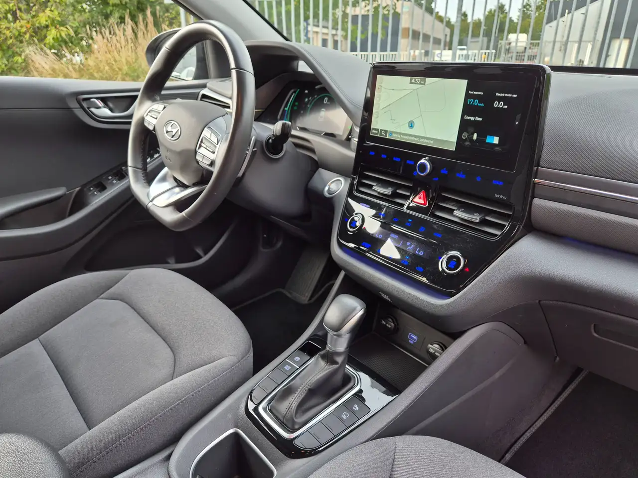 2022 Hyundai IONIQ 1.6 GDi HEV // HYBRID // 2022 !!, photograph 9