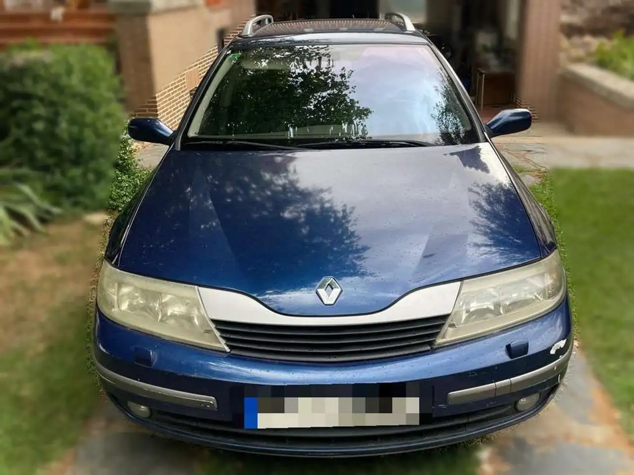 Renault Laguna Grand Tour 1.9DCI Privilege — photo 1 of 9