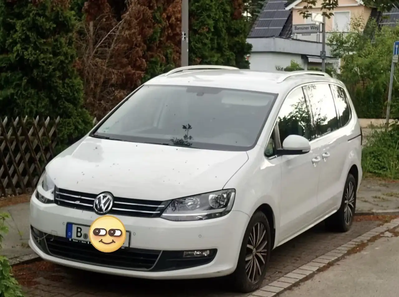 Volkswagen Sharan 2.0 TDI (BlueMotion Technology) Comfortline — photo 1 of 4