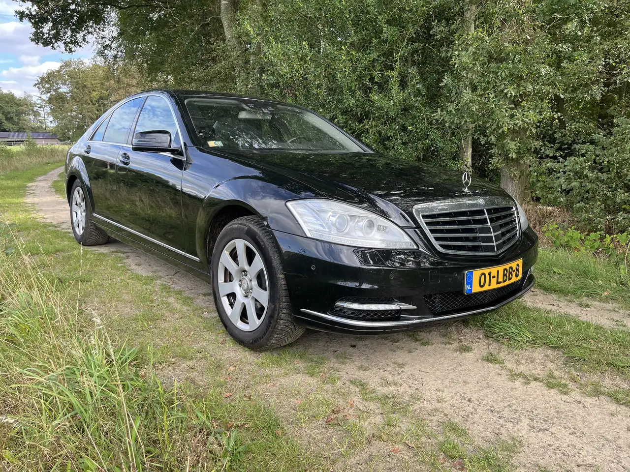 Mercedes-Benz S 350 L (limousine) — photo 1 of 15