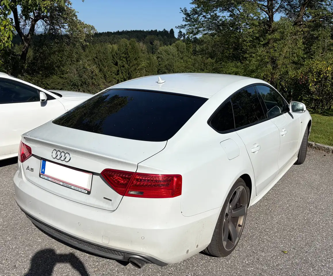 Audi A5 A5 SB 2,0 TDI quattro Sport DPF S-tronic Sport — photo 1 of 11