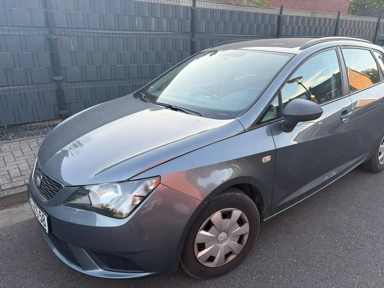 SEAT Ibiza Ibiza ST 1.0 MPI Reference — photo 1 of 9
