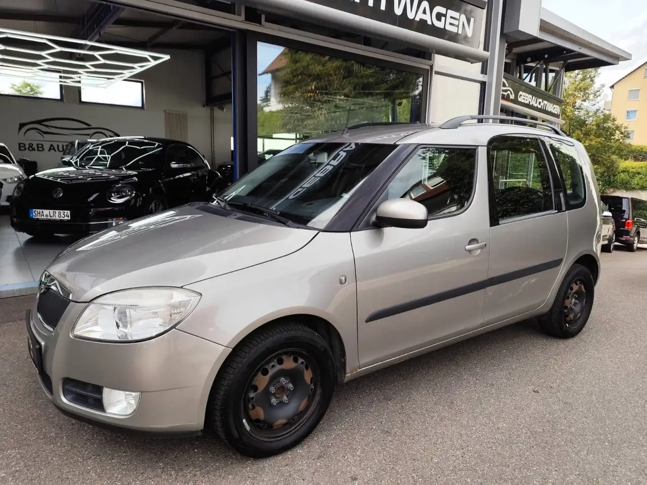 Skoda Roomster KLIMA, SITZHEIZUNG, 8-FACH, AHK — photo 1 of 15