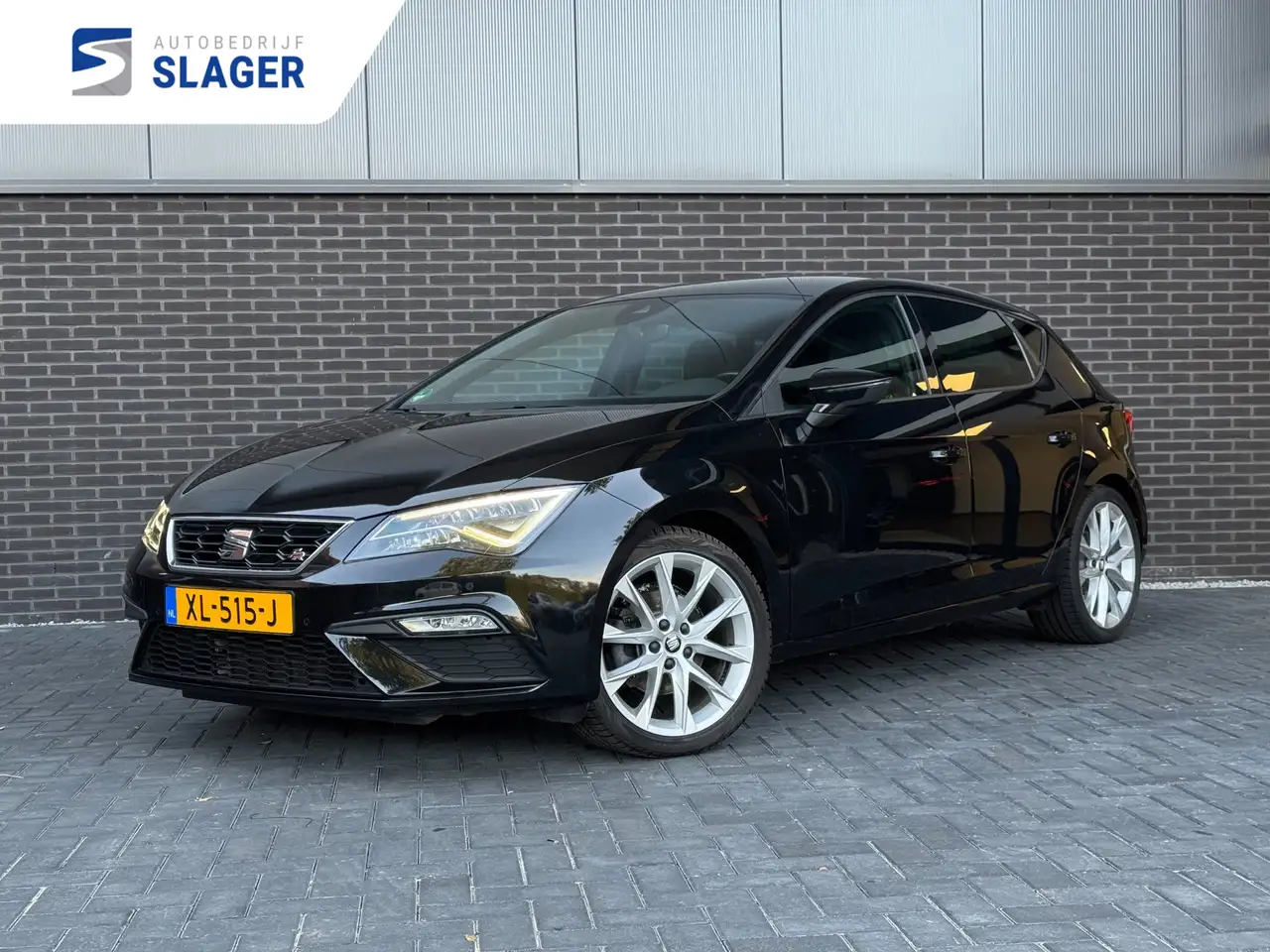 SEAT Leon 1.5 TSI FR Business Intense DSG | Full LED | Trekh — photo 1 of 27