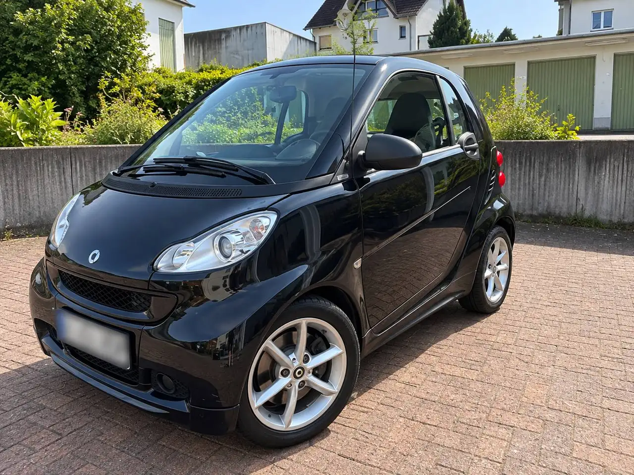 smart forTwo Coupe mhd — photo 1 of 3
