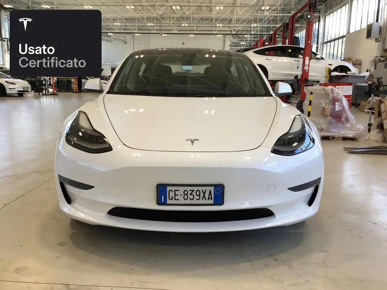 2021 Tesla Model 3 Long Range AWD, photograph 3