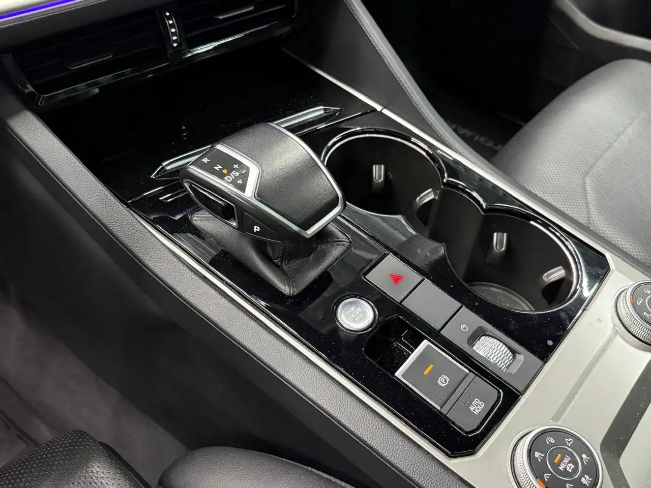 2018 Volkswagen Touareg 3.0 V6 tdi Advanced R-Line Exterior Pack 231cv tiptronic, photograph 11