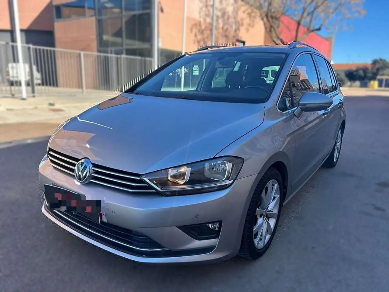 Volkswagen Golf Sport 1.6 TDI 110CV BMT DSG — photo 1 of 13