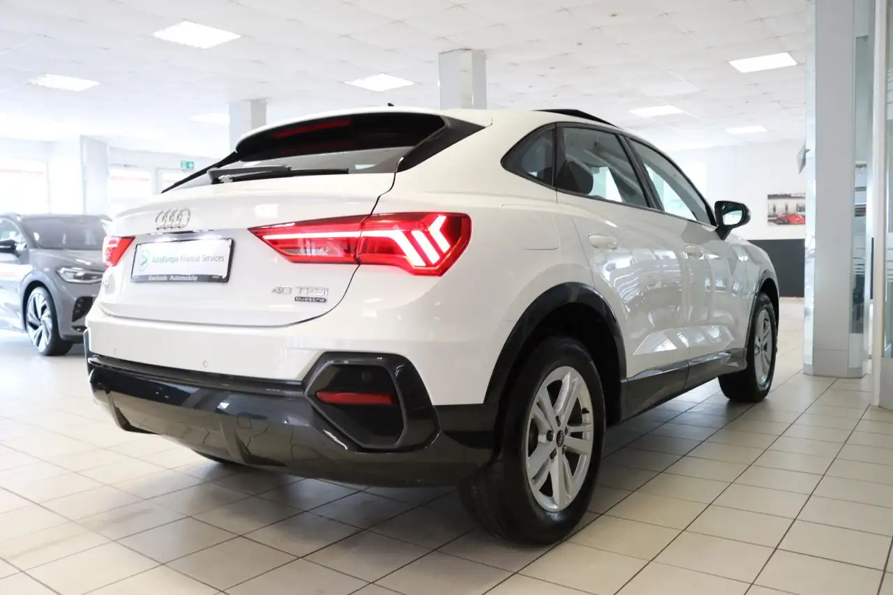 2024 Audi Q3 Sportback 40 TFSI quattro AHK Matrix Pano, photograph 10
