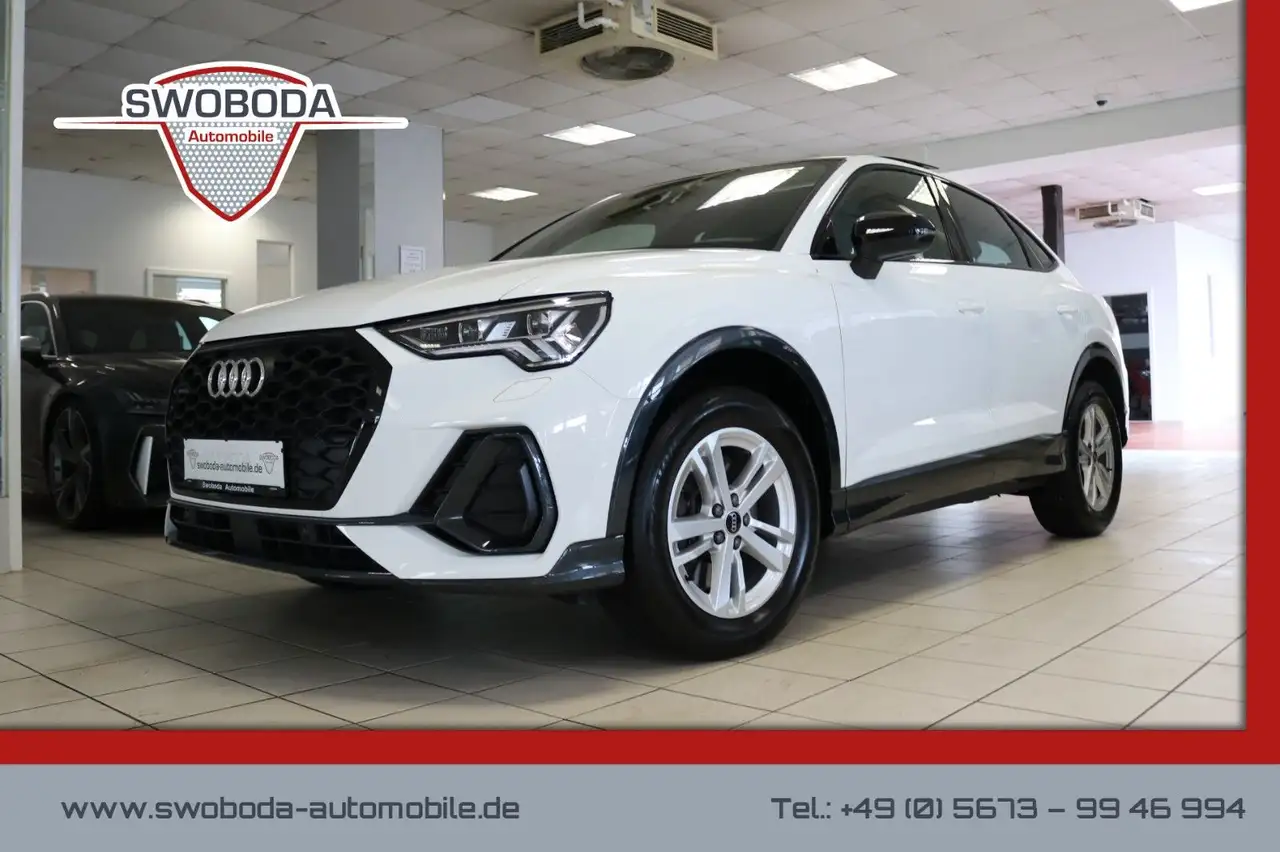 Audi Q3 Sportback 40 TFSI quattro AHK Matrix Pano — photo 1 of 31