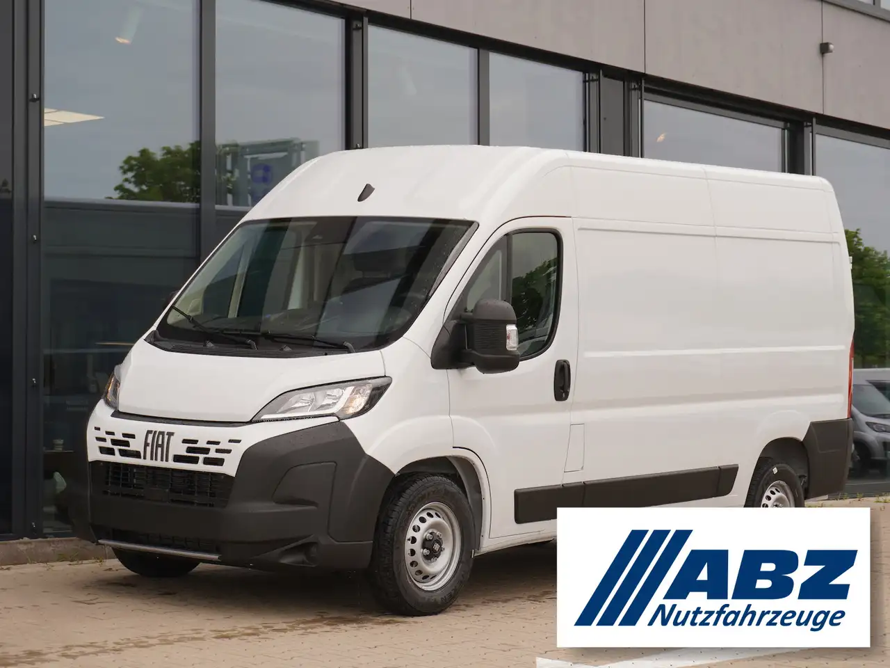 Fiat Ducato Maxi 35 L2H2 180 / 10-Zoll Navi — photo 1 of 28