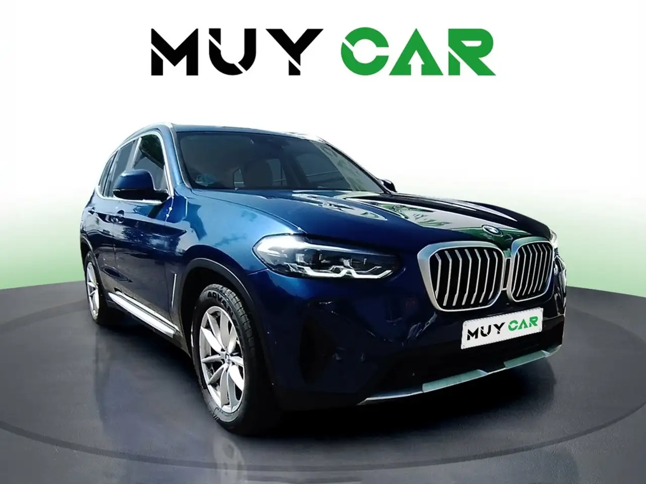 BMW X3 sDrive 18dA xLine — photo 1 of 17