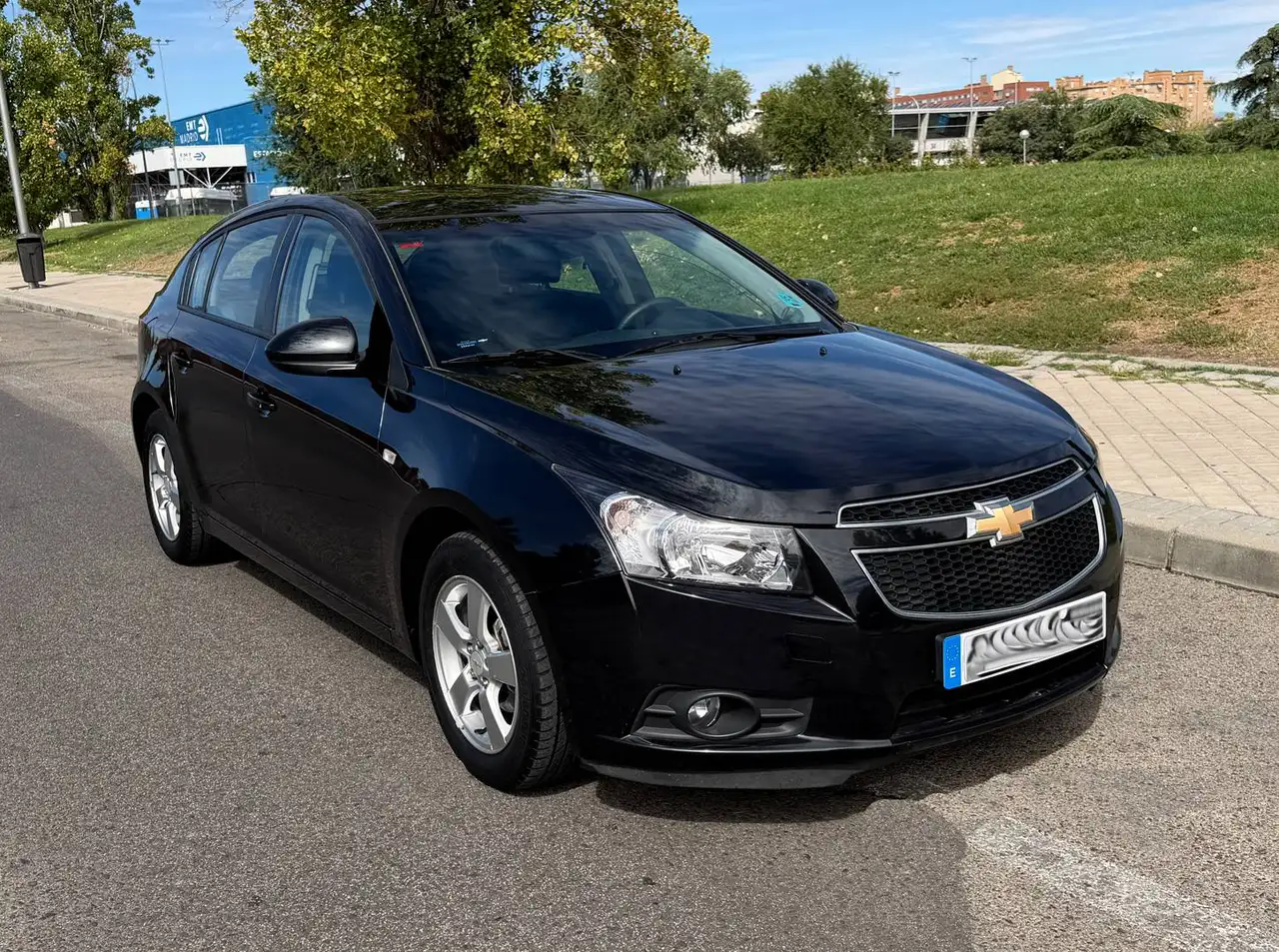 Chevrolet Cruze Cruze 1.6 LT Clima 124 LT — photo 1 of 7