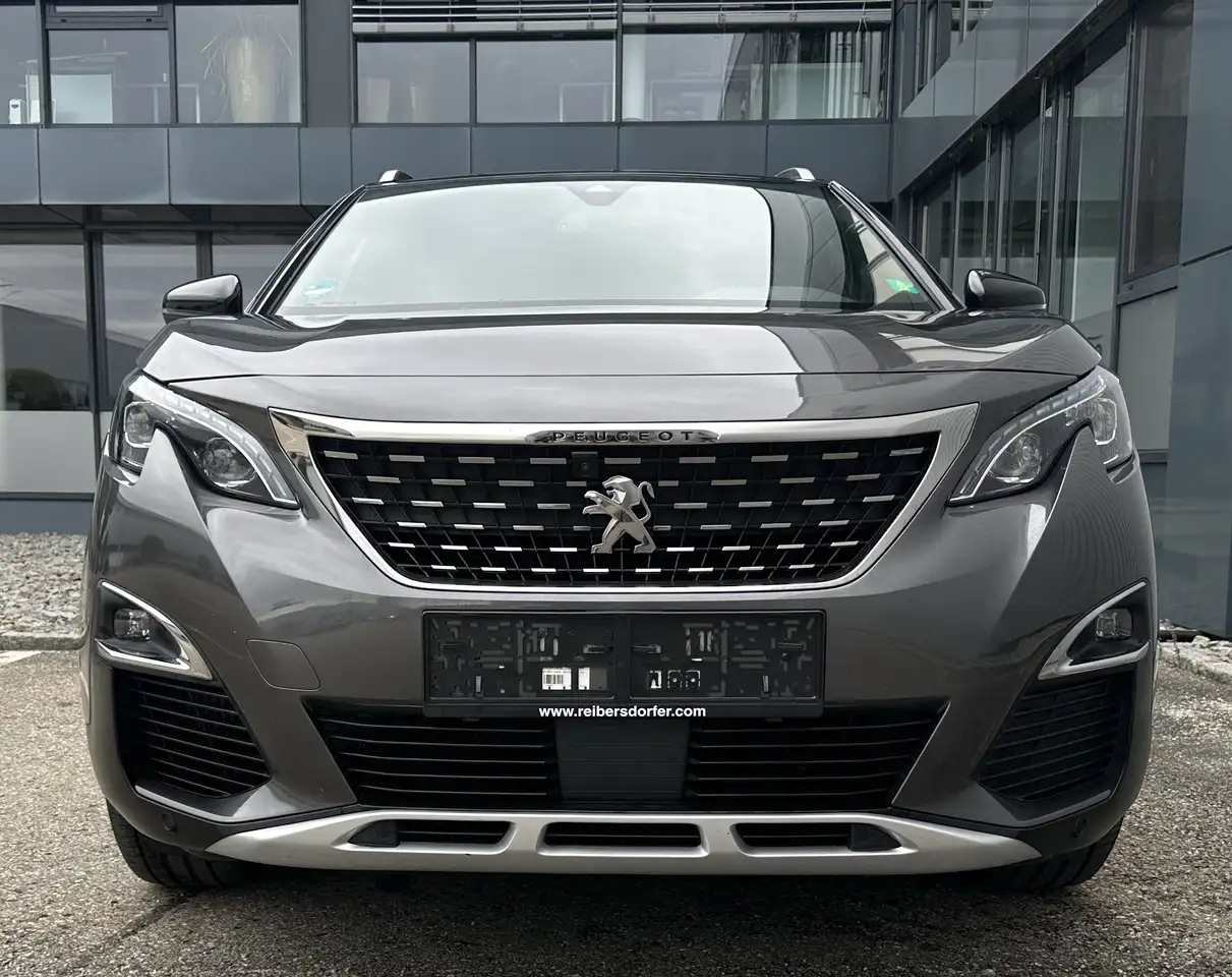 Peugeot 3008 1,2 PureTech 130 S&S EAT8 GT Line — photo 1 of 13