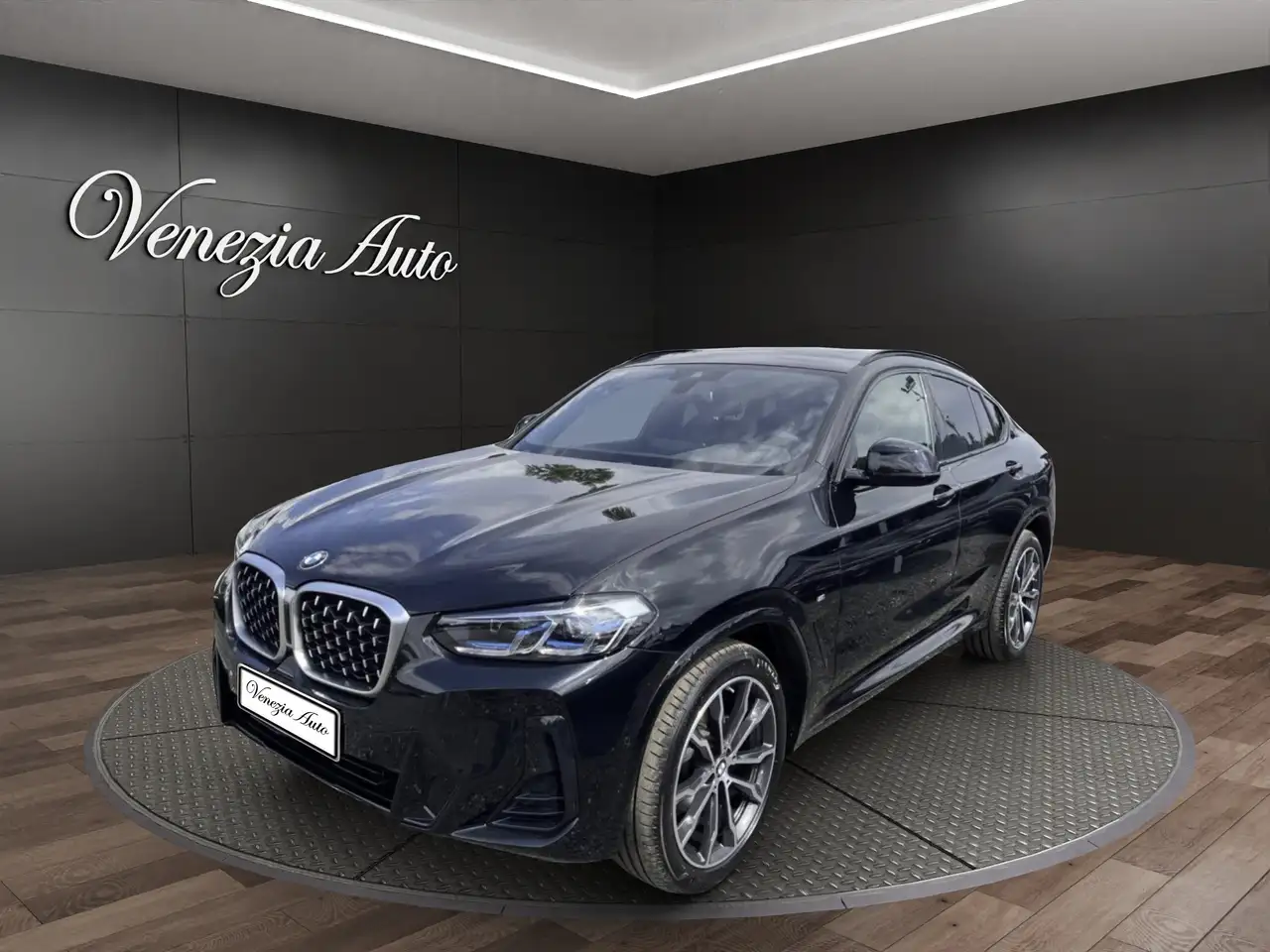 BMW X4 X4 20i M Sport 184cv xDrive Gancio Tetto Panoramico Laser HUD Pelle Harman ACC Keyless 360 — photo 1 of 14