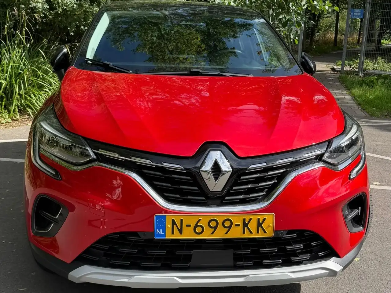 Renault Captur Captur 1.0 TCe Intens — photo 1 of 26