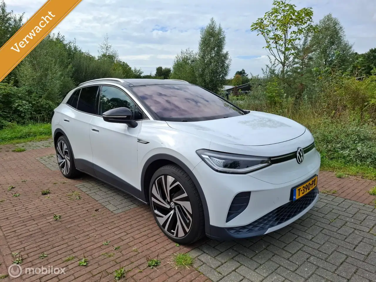 Volkswagen ID.4 Max 77 kWh 204 PK|SoH 91%|Panoramadak|Trekhaak| He — photo 1 of 9