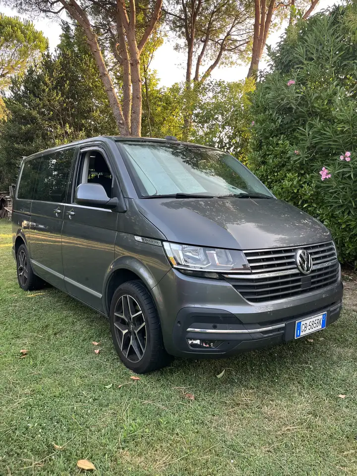 Volkswagen T6.1 Caravelle DSG 150cv, 8 Posti, Passo Corto, 5 Porte, G Traino — photo 1 of 15
