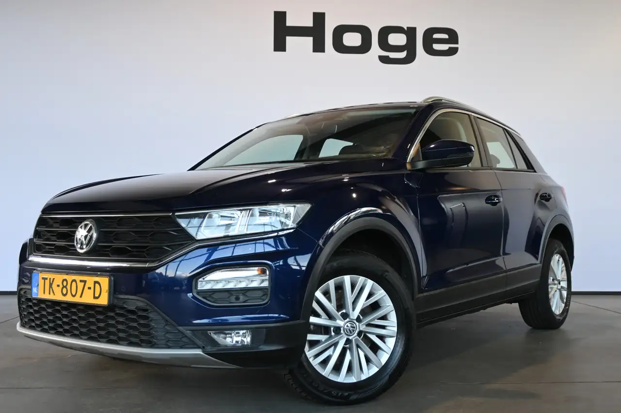 Volkswagen T-Roc 1.0 TSI Style Clima Adaptieve cruise Navigatie PDC — photo 1 of 15