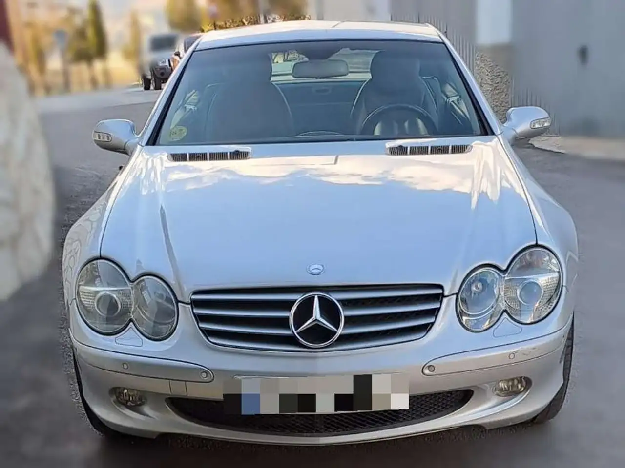 Mercedes-Benz SL 500 — photo 1 of 16