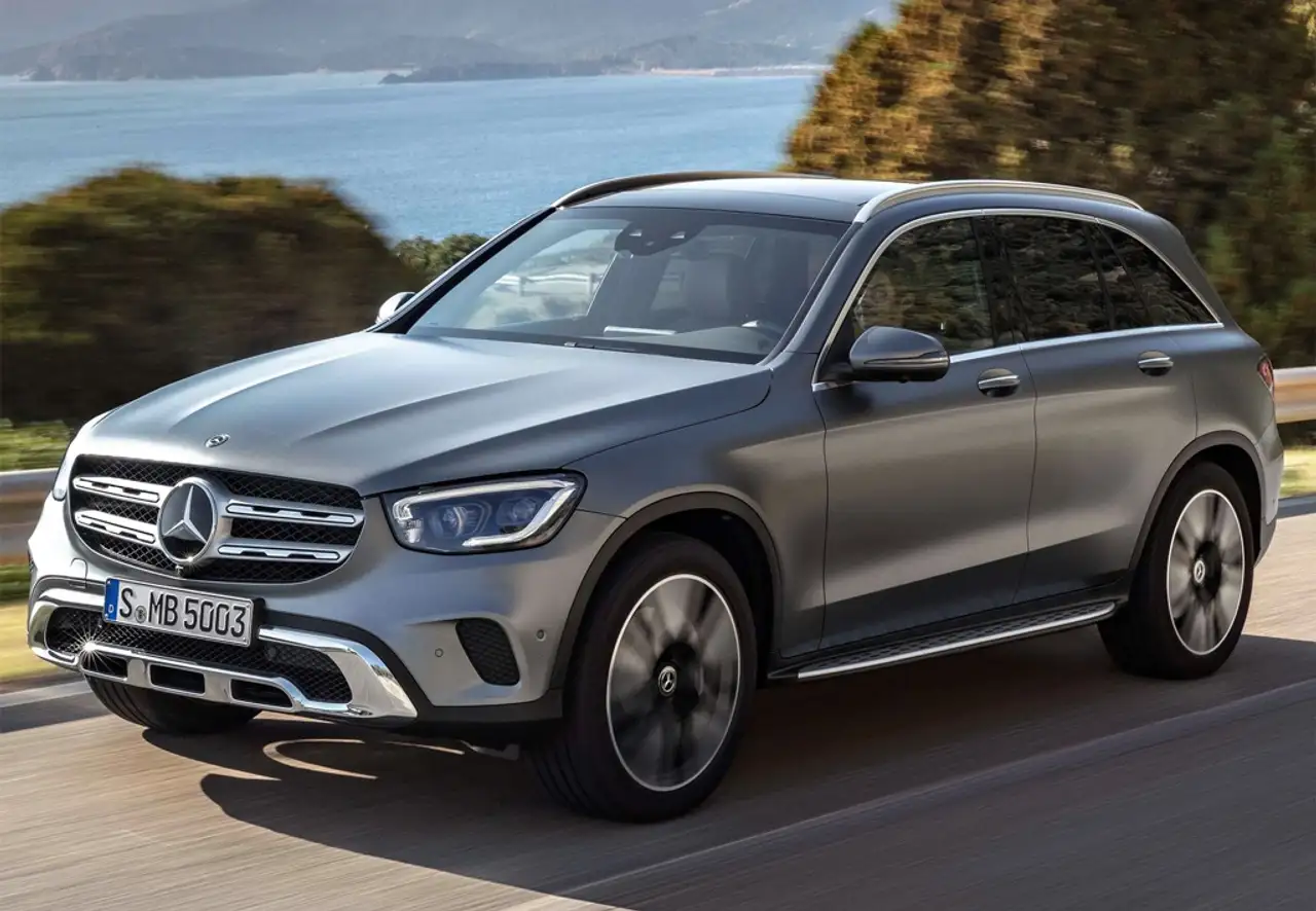 Mercedes-Benz GLC 220 220d 4Matic 9G-Tronic — photo 1 of 40