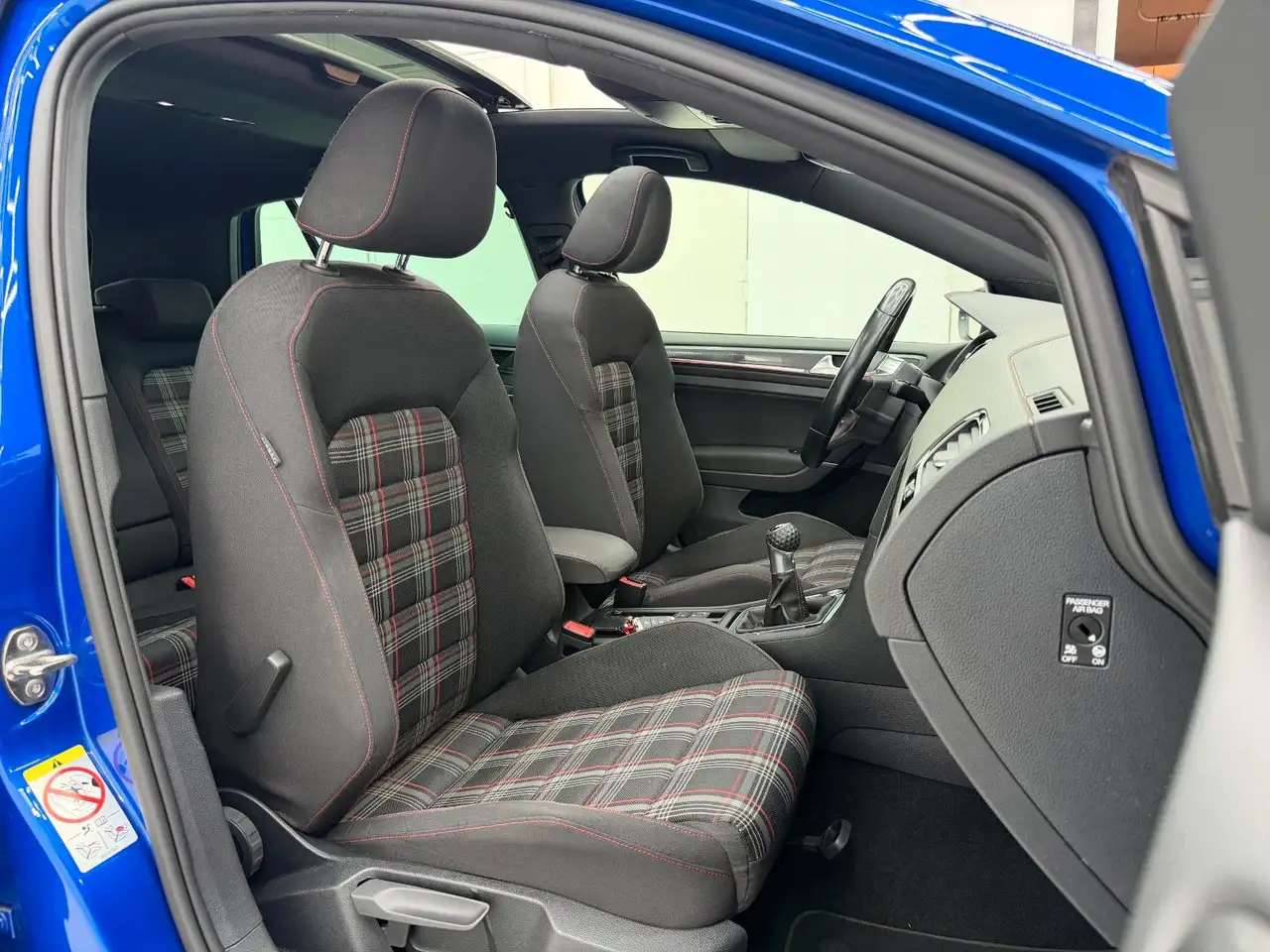 2019 Volkswagen Golf VII Lim. GTI Performance*PANORAMA*ACC, photograph 7
