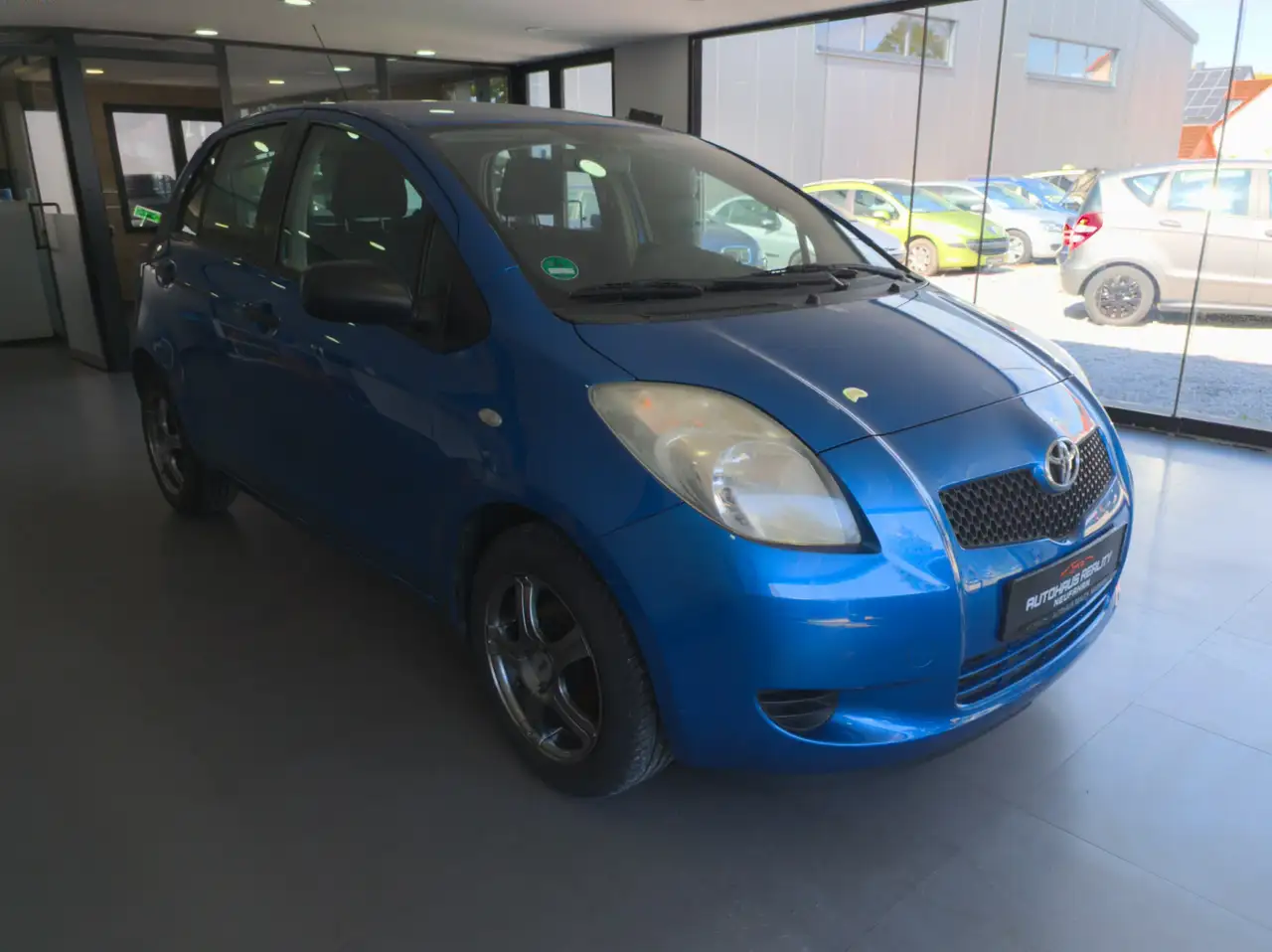 Toyota Yaris Cool+KLIMA+2x ELEKTRISCH FENSTERHEBER — photo 1 of 14