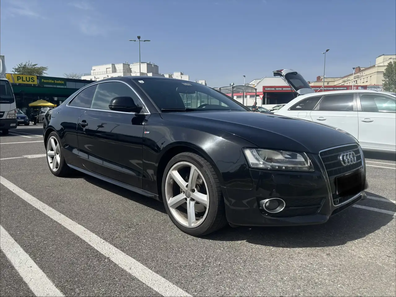 Audi A5 Coupé 1,8 T FSI — photo 1 of 11