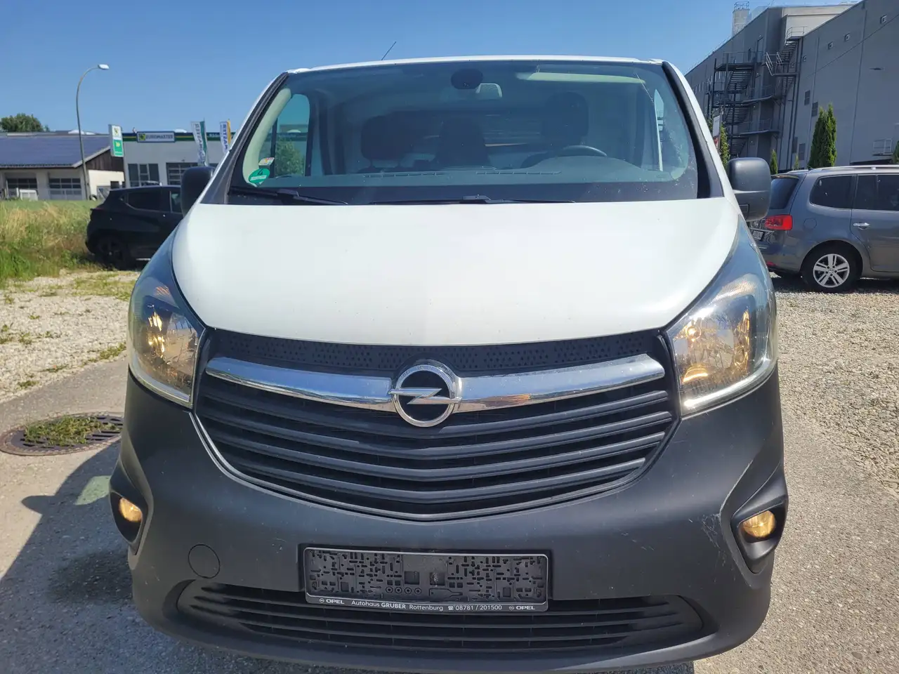 Opel Vivaro Kasten L2H1 2,9t — photo 1 of 15