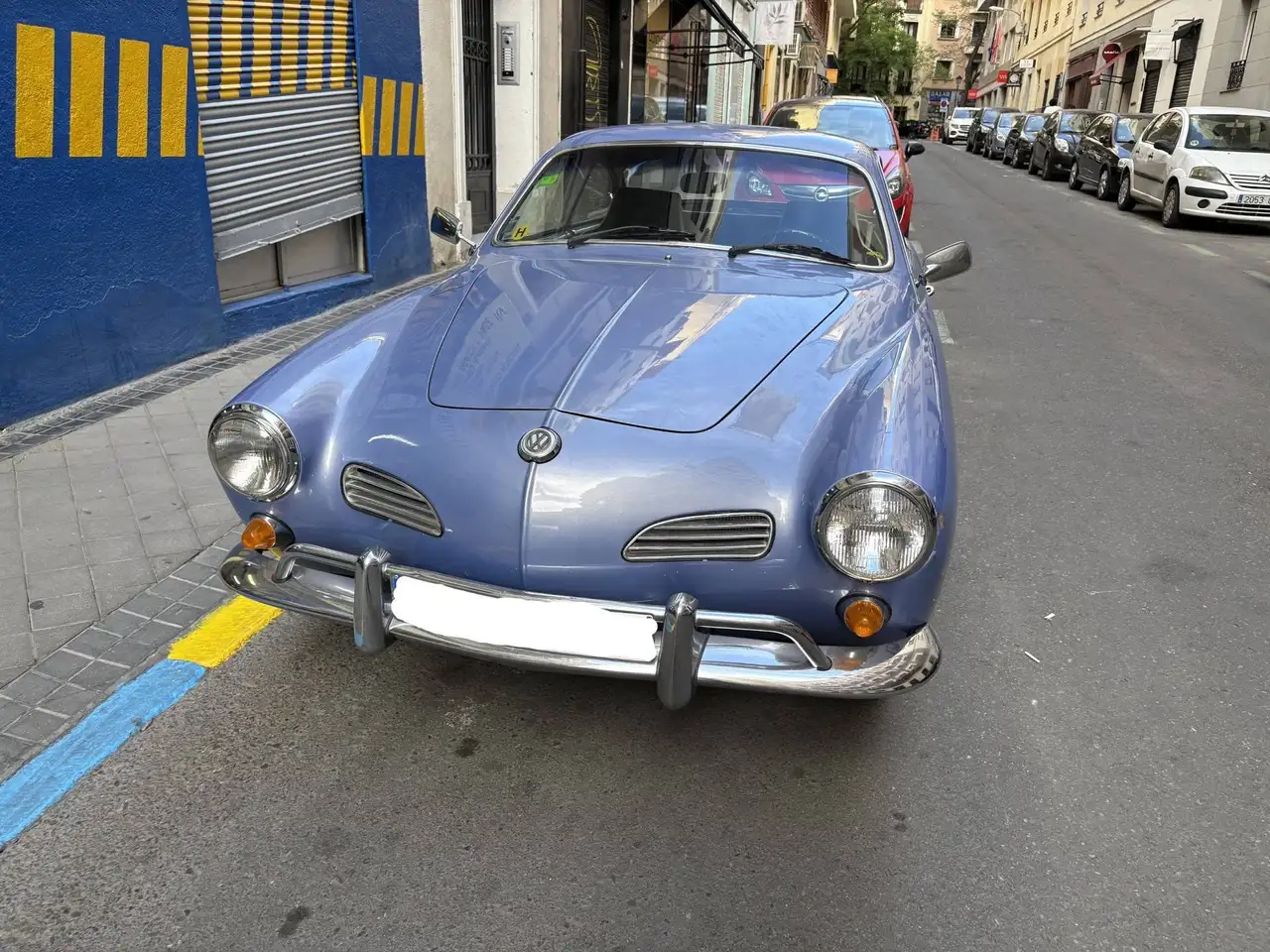 Volkswagen Karmann Ghia Karmann Ghia — photo 1 of 10