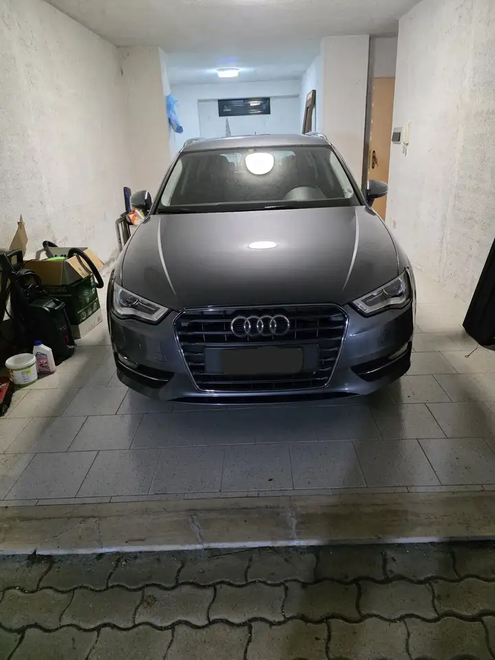 Audi A3 Sportback 2.0 tdi Ambition — photo 1 of 9