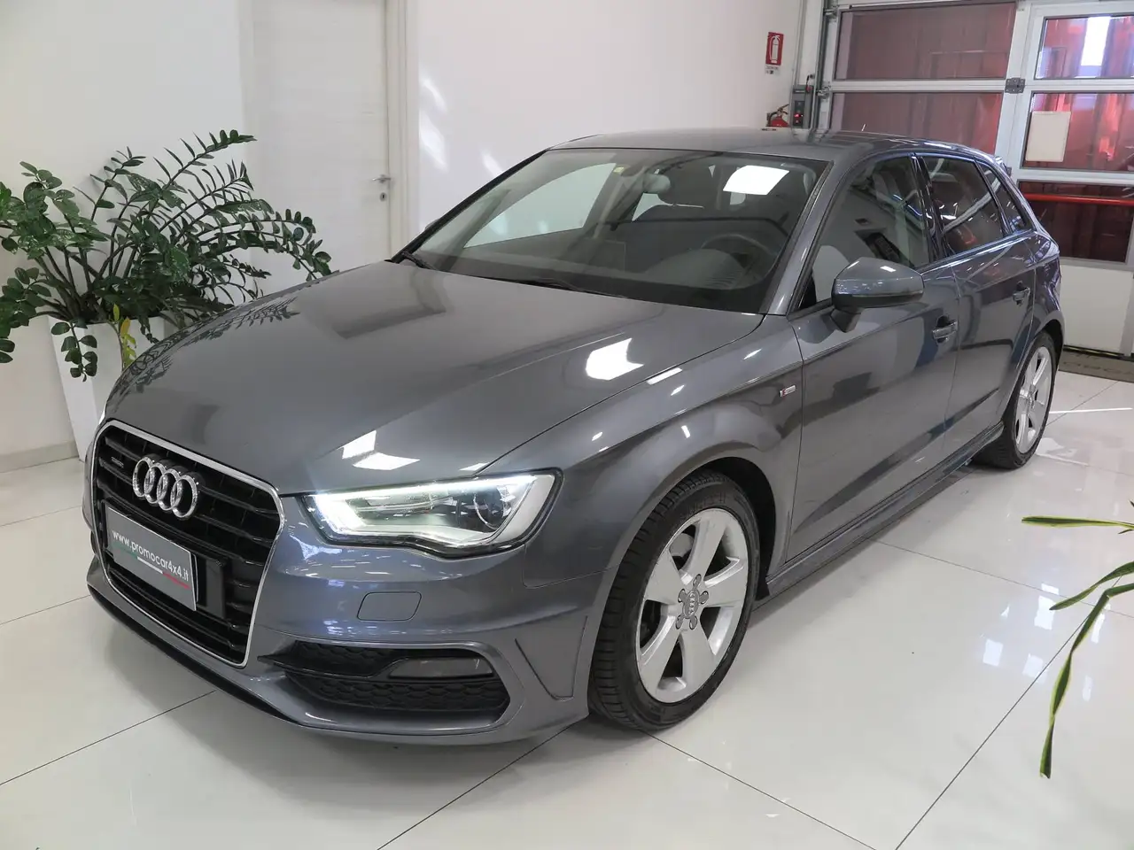 Audi A3 S-line Sportback 2.0 tdi quattro 184cv s-tronic — photo 1 of 15