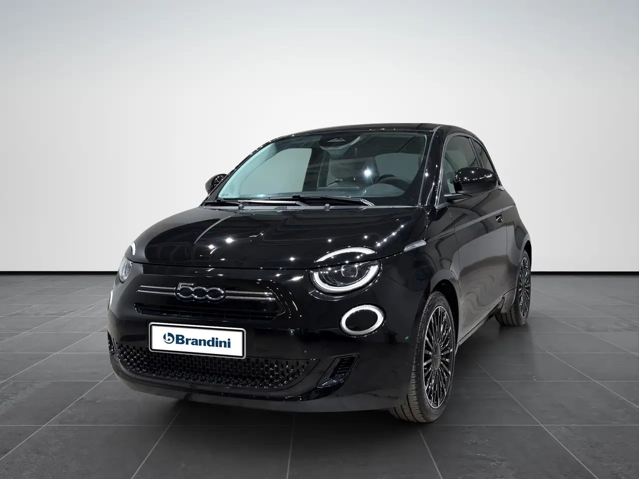 Fiat 500 1.0 Hybrid Icon — photo 1 of 15