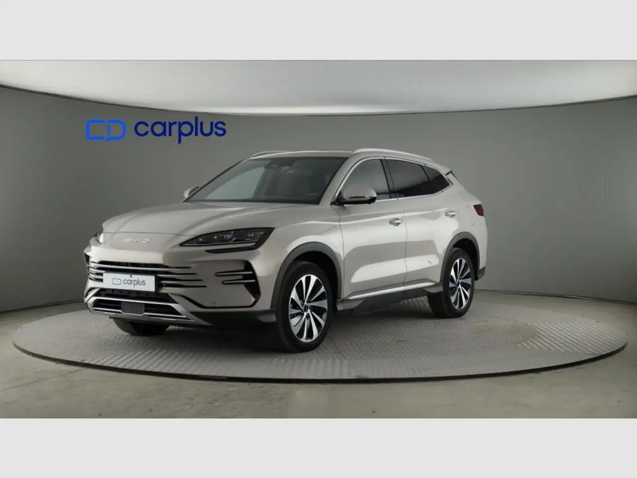 BYD Seal U Design — photo 1 of 40