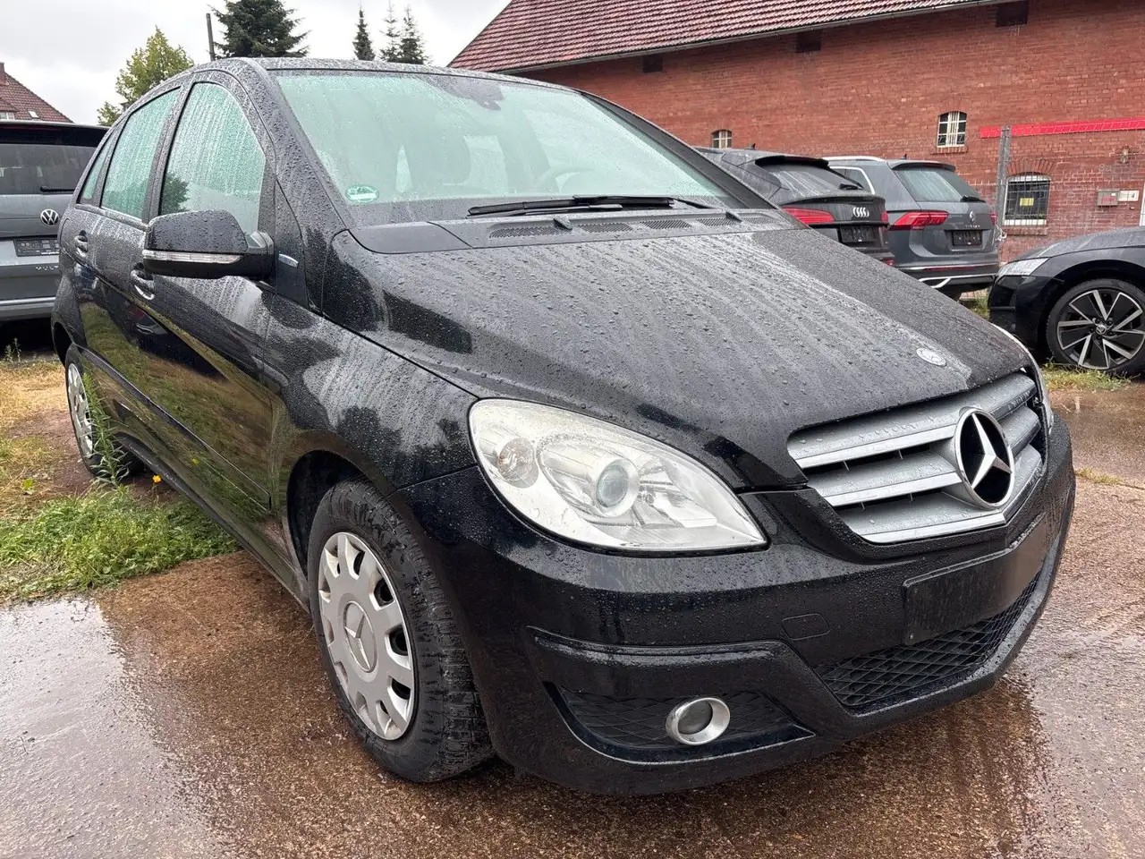 Mercedes-Benz B 160 BlueEfficiency, (Facelift) — photo 1 of 23