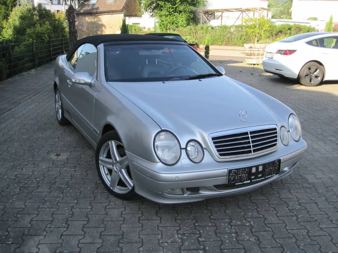 Mercedes-Benz CLK 320 CLK-Klasse Cabrio Elegance — photo 1 of 27