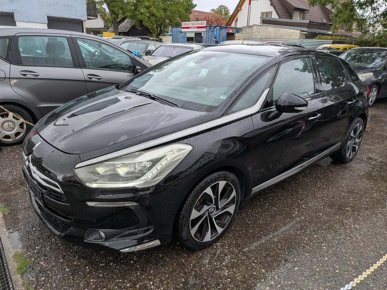 Citroen DS5 SoChic-Automatik — photo 1 of 20