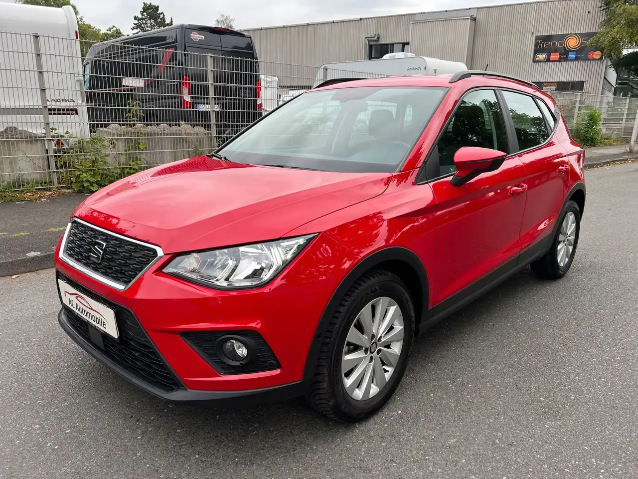 SEAT Arona Style* 1 Hand*Navi*Kamera*Klimaautomatik* — photo 1 of 23
