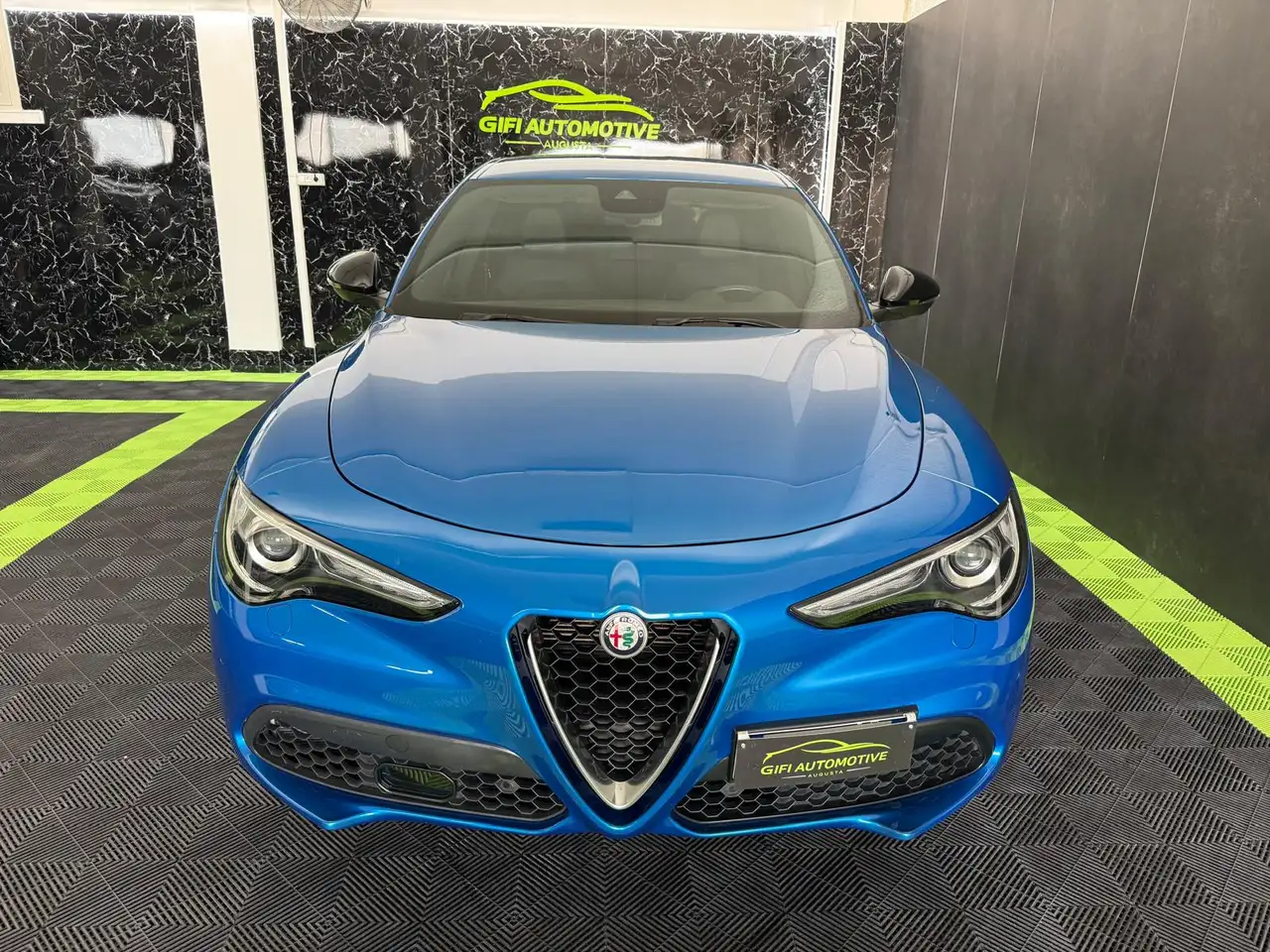Alfa Romeo Stelvio 2.0 TURBO BENZINA Q4 VELOCE — photo 1 of 13