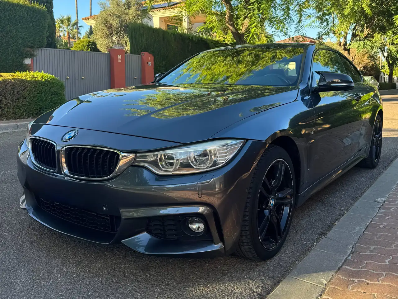 BMW 430 430d Coupé xDrive Pack M — photo 1 of 21