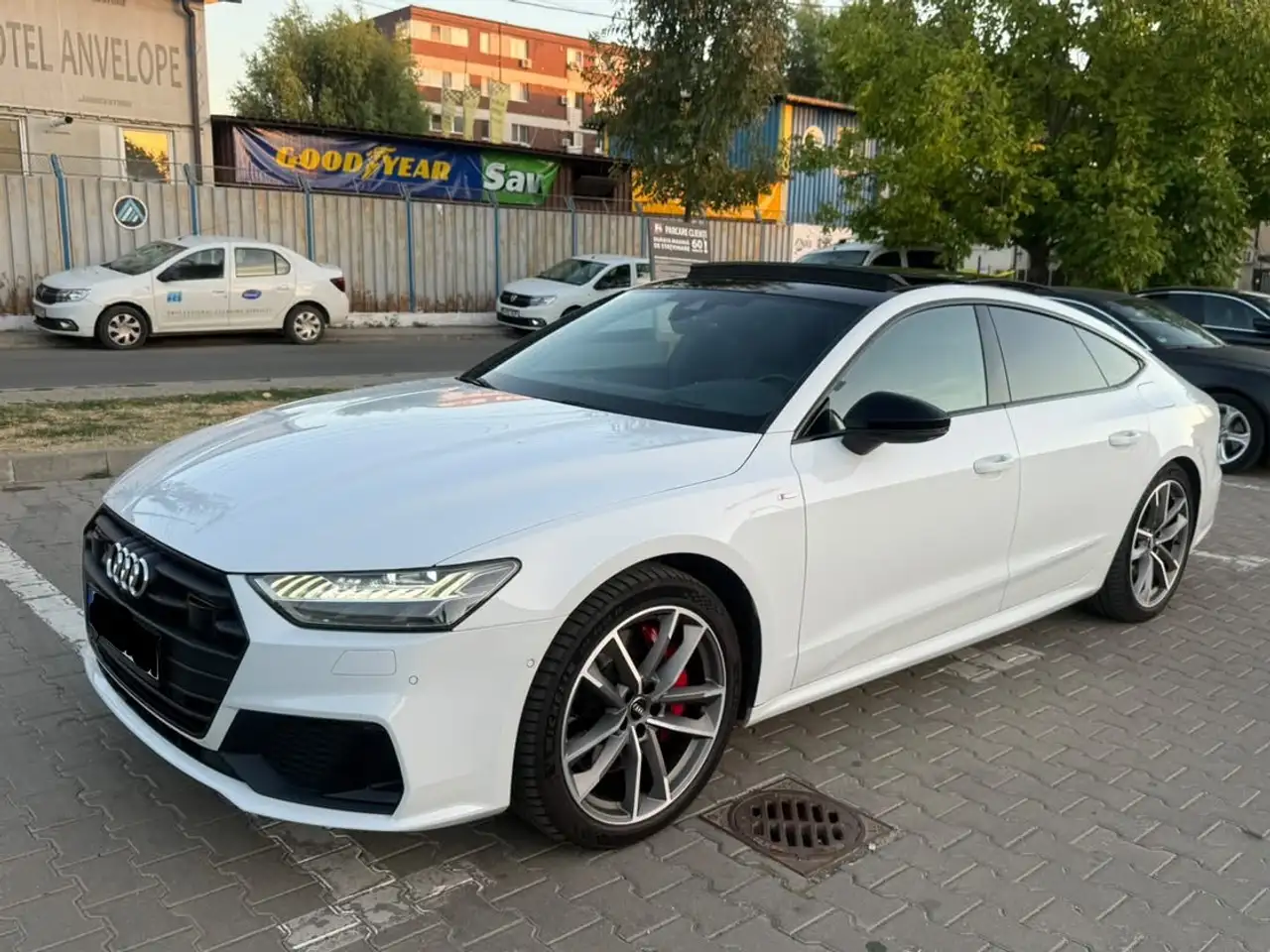 Audi A7 A7 55 TFSIe quattro S tronic — photo 1 of 15