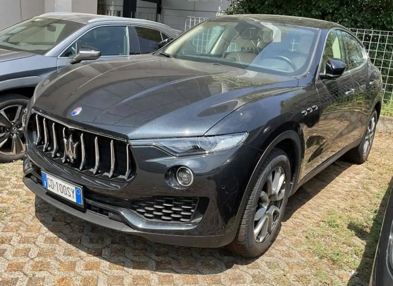Maserati Levante Levante 3.0 V6 Granlusso 250cv auto my20 — photo 1 of 3