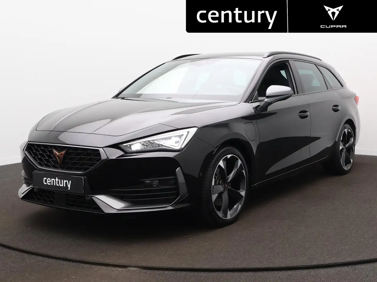 CUPRA Leon 1.4 e-Hybrid Essential | Camera | ACC | Navi | Car — photo 1 of 40