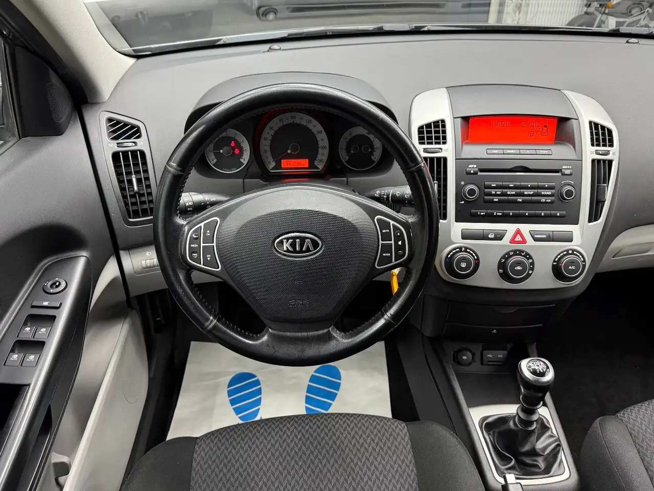 2009 Kia Ceed SW / cee'd SW EX 1.4 / Klimaanlage, photograph 9